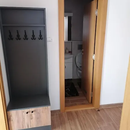 Dve Sestre Apartment *